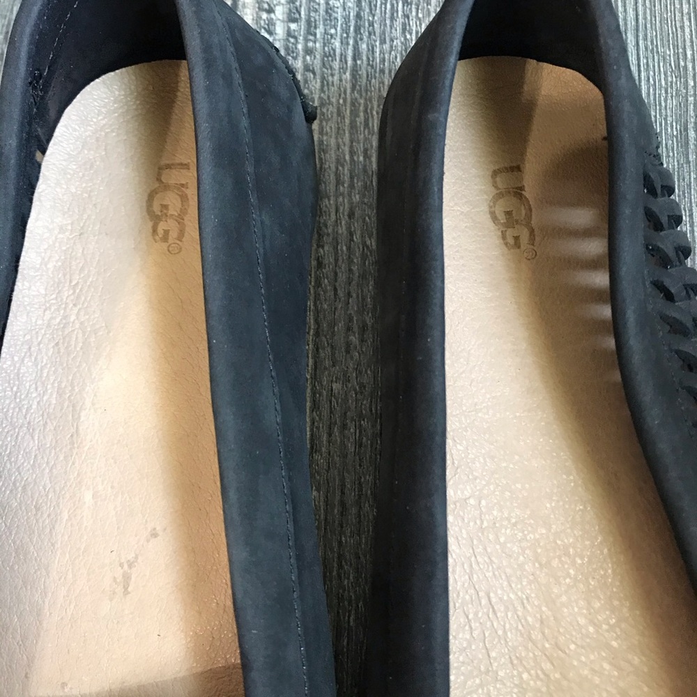Uggs - Picture 3 of 7